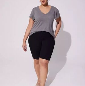 Torrid Bermuda Jegging Super Soft High-Rise Short